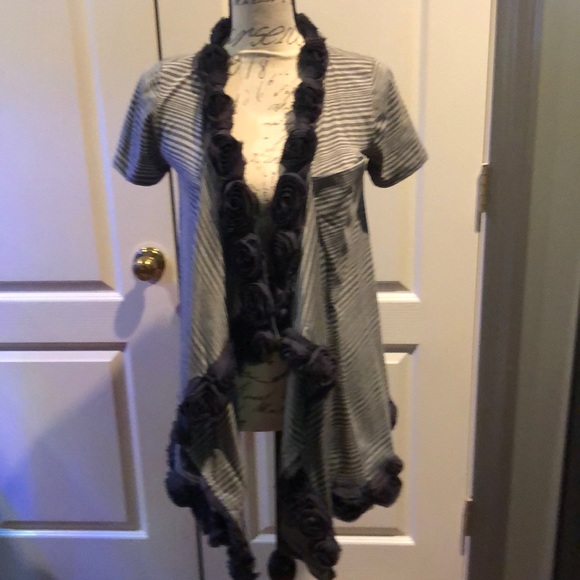 Awake Couture short sleeved size medium lightweight outerwear - Picture 1 of 11